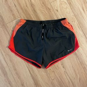 Nike Women’s Dri-Fit Running Shorts Size M